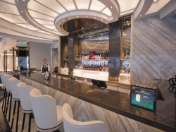 Norwegian Viva Metropolitan Bar picture