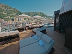 Norwegian Viva Haven Sundeck picture