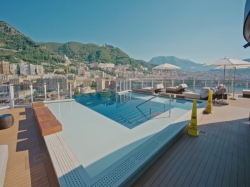 Norwegian Viva Haven Sundeck picture