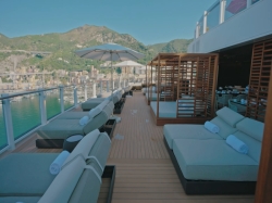 Norwegian Viva Haven Sundeck picture