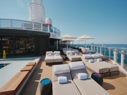 Norwegian Viva Haven Sundeck picture