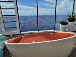 Wonder of the Seas Solarium picture