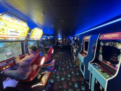 Scarlet Lady Arcade picture