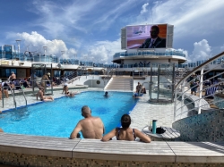 Regal Princess Fountain Pool picture