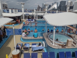 Norwegian Breakaway Main Pool picture