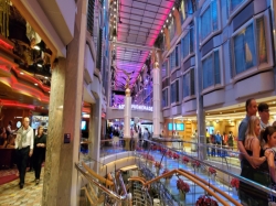 Freedom of the Seas Royal Promenade picture