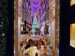 Freedom of the Seas Royal Promenade picture