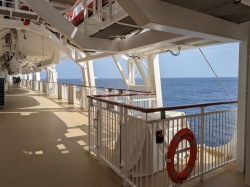 Norwegian Jewel Promenade picture