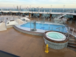 Regal Princess Fountain Pool picture