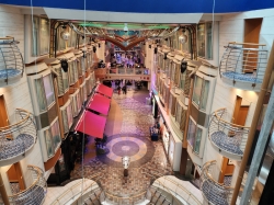 Freedom of the Seas Royal Promenade picture