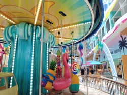 Icon of the Seas Surfside picture