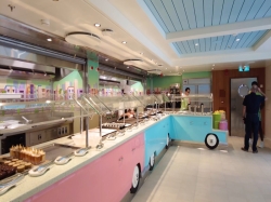 Icon of the Seas Surfside Eatery picture