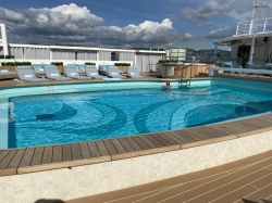 Sun Princess Sanctuary Club picture