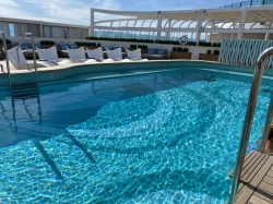 Sun Princess Sanctuary Club picture