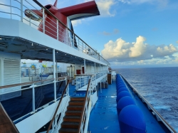 Carnival Splendor Spa sun deck picture