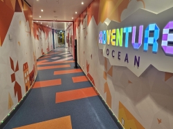 Icon of the Seas Adventure Ocean picture