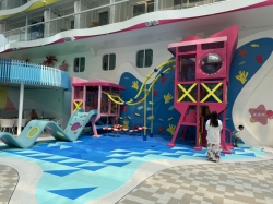 Icon of the Seas Surfside picture