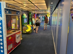 Mariner of the Seas Video Arcade picture