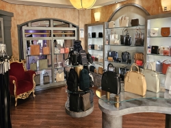 MSC Fantasia La Boutique picture