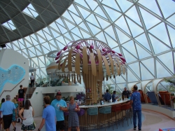 Icon of the Seas Overlook Lounge picture