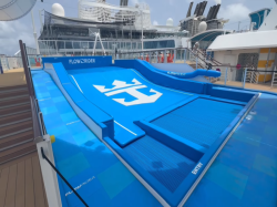 Utopia of the Seas Flowrider picture