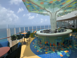 Utopia of the Seas Vue Bar picture