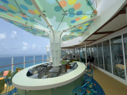 Utopia of the Seas Vue Bar picture