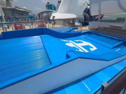 Utopia of the Seas Flowrider picture