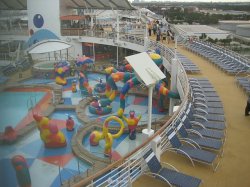 Oasis of the Seas Deck 16 picture