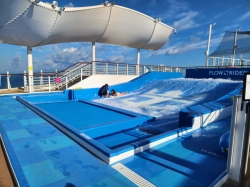 Utopia of the Seas Flowrider picture