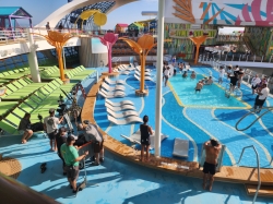 Utopia of the Seas Main Pool picture