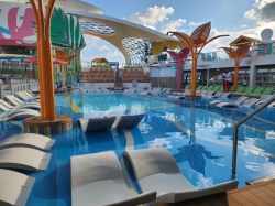 Utopia of the Seas Main Pool picture