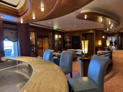 Queen Elizabeth Midships Bar picture