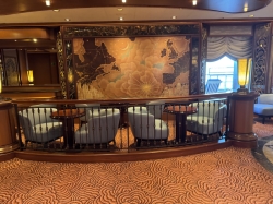 Queen Elizabeth Midships Bar picture