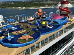 Utopia of the Seas Aqua Dunes picture