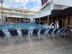 Carnival Conquest Sun Pool picture