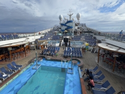 Carnival Conquest Sun Pool picture