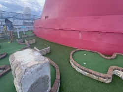 Carnival Conquest Mini Golf picture