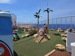 Symphony of the Seas Mini Golf picture