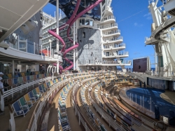 Symphony of the Seas Aqua Theater picture