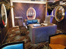 Symphony of the Seas Schooner Bar picture