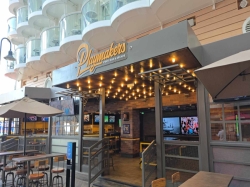 Symphony of the Seas Playmakers Bar picture