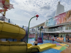 Utopia of the Seas Splashaway Bay picture