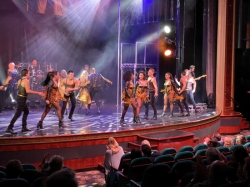 Norwegian Jewel Stardust Theater picture