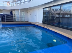 Norwegian Jewel Sapphire Pool picture