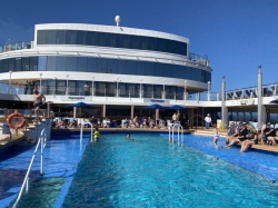 Norwegian Jewel Sapphire Pool picture