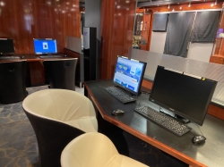 Norwegian Jewel Internet Cafe picture