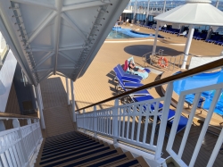 Norwegian Jewel Sapphire Pool picture