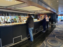 Norwegian Jewel Spinnaker Lounge picture