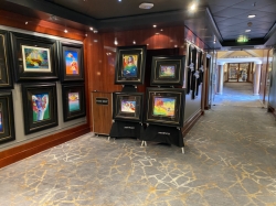 Norwegian Jewel Art Gallery picture